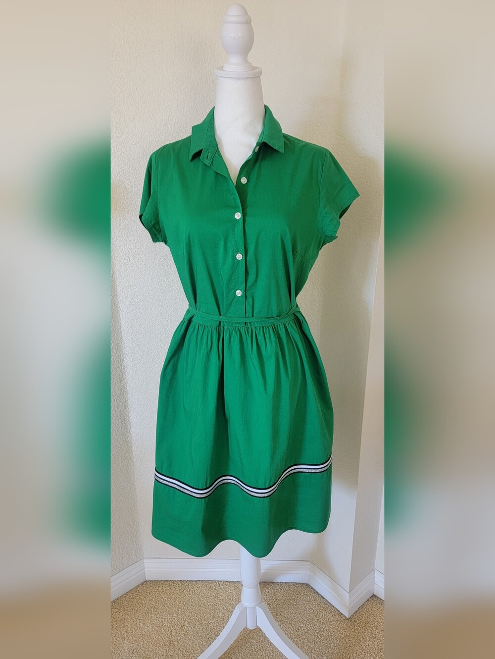 Rinasciment Green Button-Front Shirt Dress with Contrast Trim, Made Italy Size L